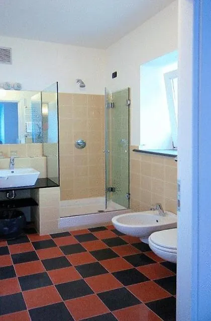Hotel Gianni Franzi فيرناتْسا 2*,