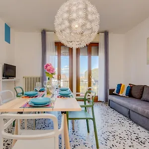  Apartment Isa Italien